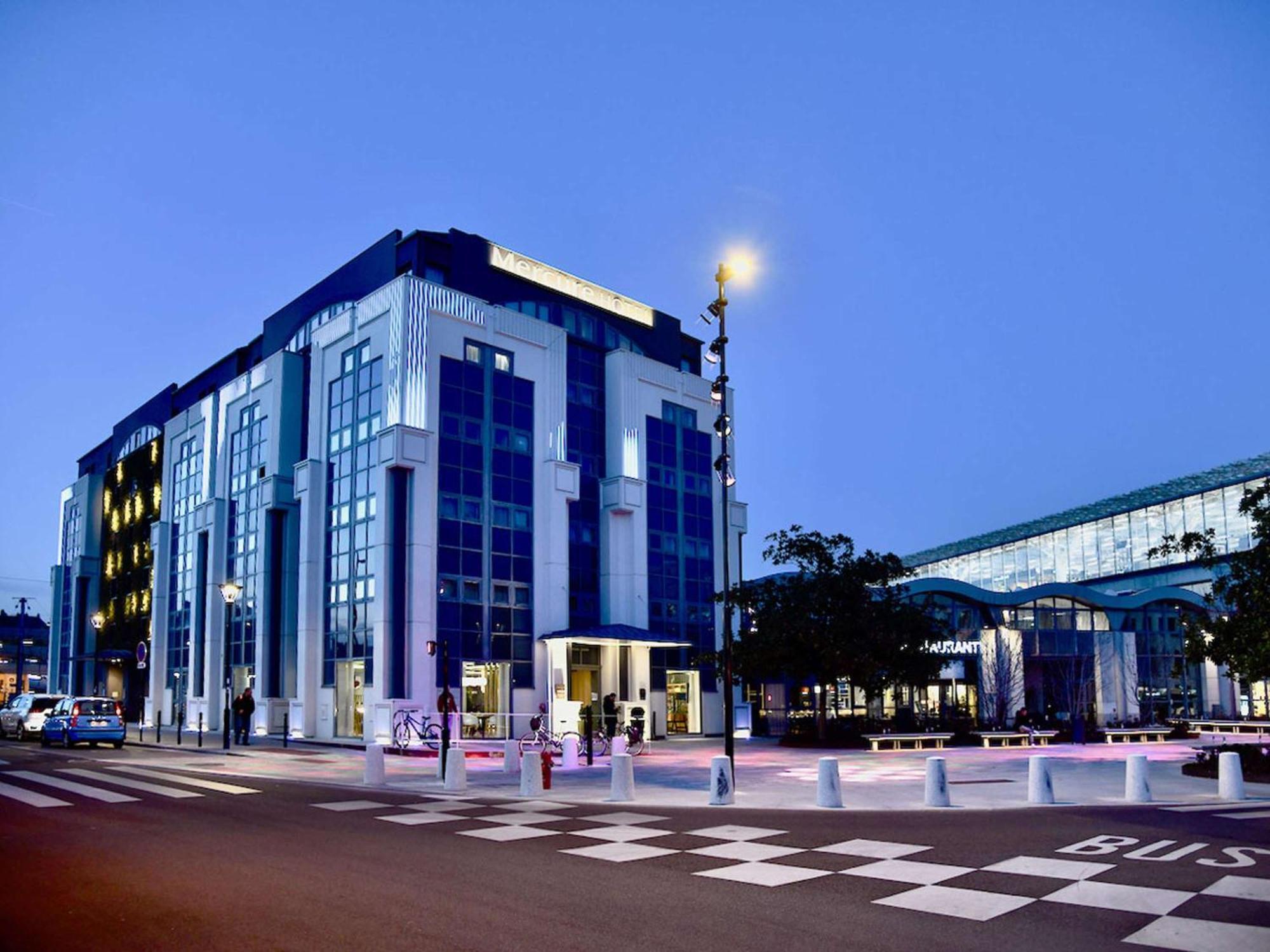 Hotel Mercure Nantes Centre Gare Exterior foto